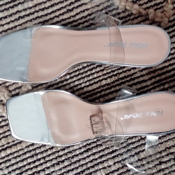 SUBTLE SILVER MIRROR PERSPEX BLOCK MID HEELS - Picture 12 of 13